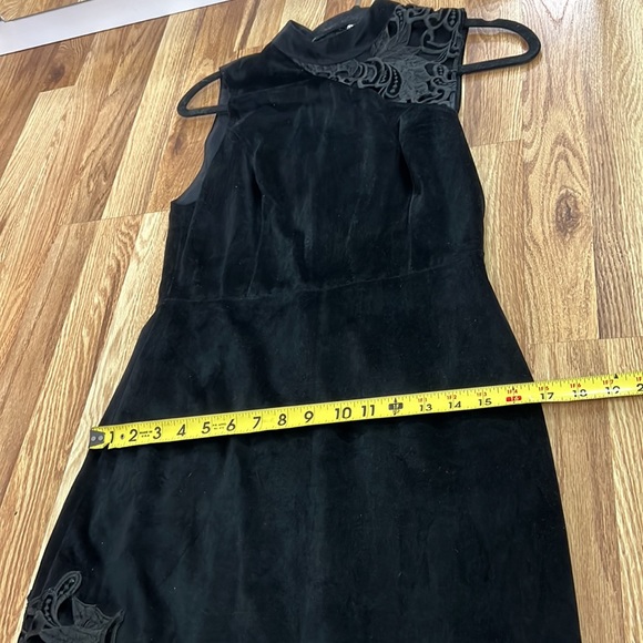 Alice + Olivia Embroidered Lace and Velvet Dress Size 6 - Picture 8 of 16